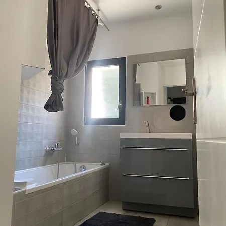 Belle Maison De Garrigue *